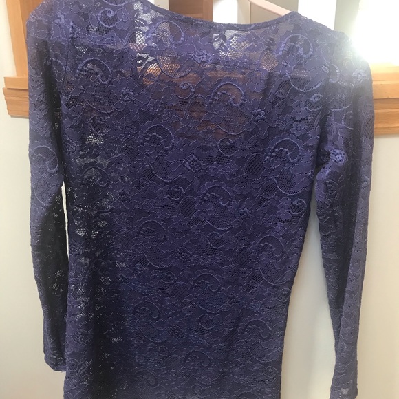 Aritzia Talula size large purple lace long sleeve top. - Picture 3 of 5